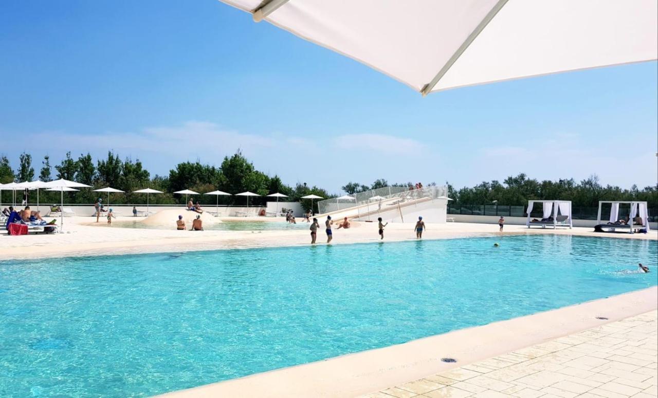 Happy Camp Mobile Homes In Camping Village Rosapineta Rosolina Mare Exterior foto